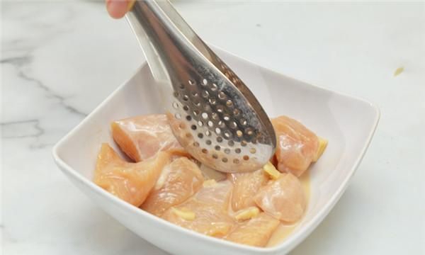 可以用小苏打腌肉吗
