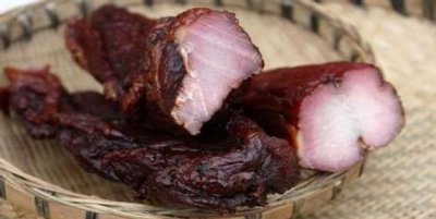 ​小苏打腌肉有什么作用,腌肉放小苏打和白醋起什么作用呢