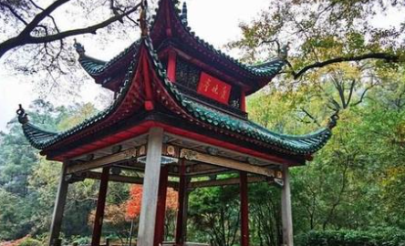 中国四大名亭位于湖南长沙岳麓山的是什么亭,我国的四大名亭中位于湖南的是哪一座亭图2