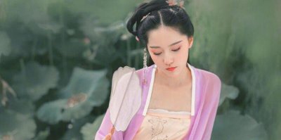 ​豆蔻年华是指多少岁，正值青春年华的13岁花季少女