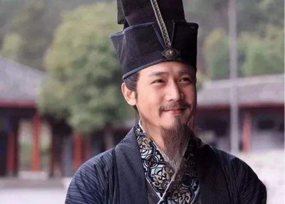 ​苏轼为什么一直被贬官（苏轼总是被贬谪流放是什么原因）
