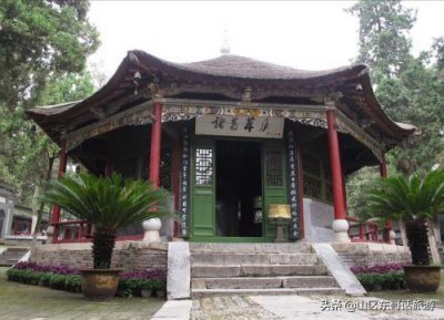 ​南阳武侯祠历史故事（历史上著名的三分天下和草庐对策发源地）