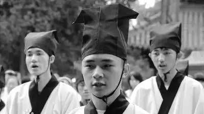 古代男子弱冠之年家人送什么礼物