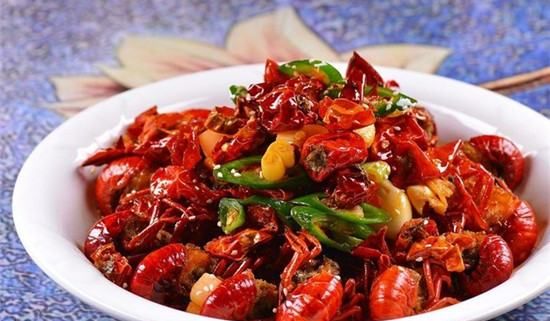 炒虾尾怎么做,炒虾尾怎么做 炒虾尾入味的做法窍门图3