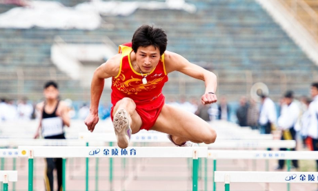 跨栏的栏杆有多高,0米跨栏运动中有多少个栏目图3
