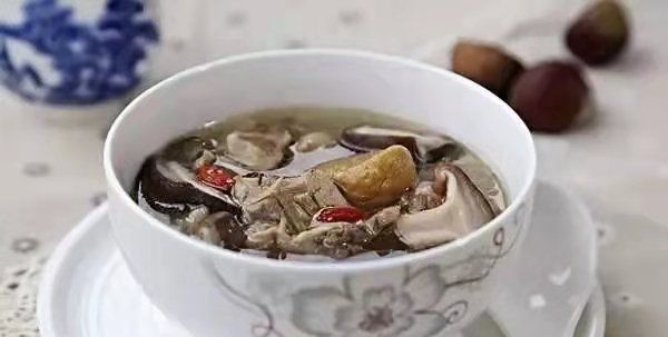 煲汤和炖汤有什么区别,煮汤和炖汤的营养区别图9