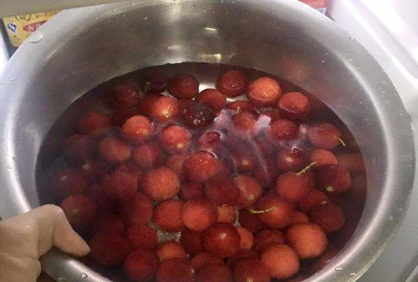 杨梅怎么清洗,买回来的杨梅为了食用更安全是真的吗图7