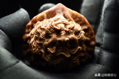 ​文玩核桃该如何选刷子？