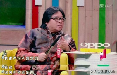 ​高晓松和父亲高立人父子关系差，他父母关系不和真的假的