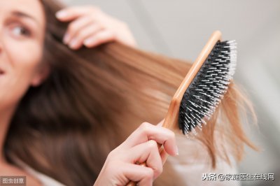 ​头发掉的很严重是什么原因（掉发越来越严重是怎么回事？原因有这3个，学会关