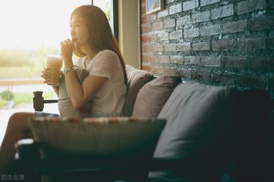 ​怎么才能挽留一个人 相比挽回的话语，行动更重要