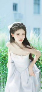 ​孙珍妮(明星壁纸 | 孙珍妮夏日白裙写真)