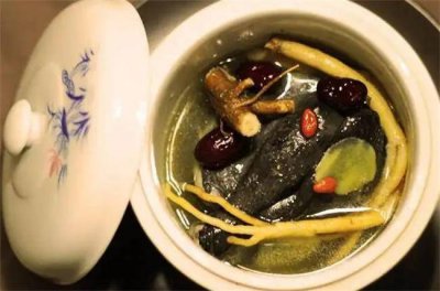​乌鸡汤怎么做补气血[乌鸡汤怎么做补气血不上火]