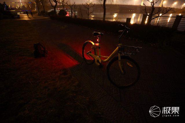 远近双灯源 无盲区照射，让外出骑行更安全 — NITECORE奈特科尔BR35骑行灯体验-