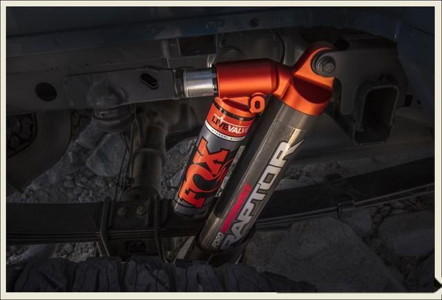 美式越野者，福特全尺寸皮卡F150 Raptor猛禽-