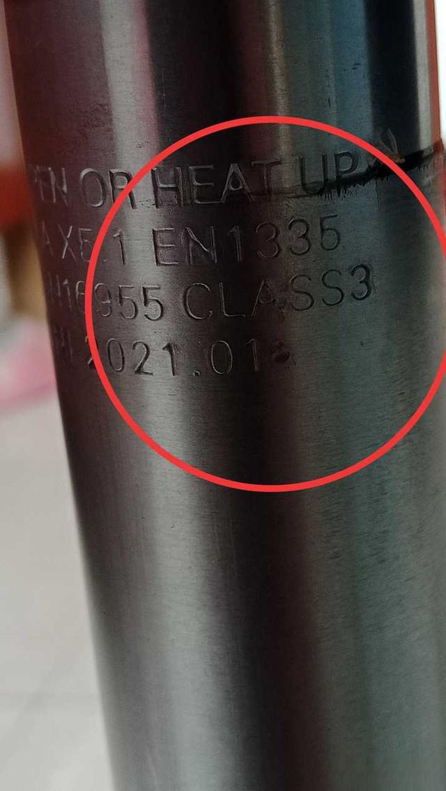 想买个电脑椅，但对气压杆爆炸的各类事件很害怕？-