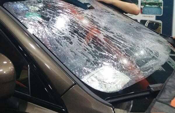 汽车隔热膜怎么贴？汽车隔热膜怎么安装教程-
