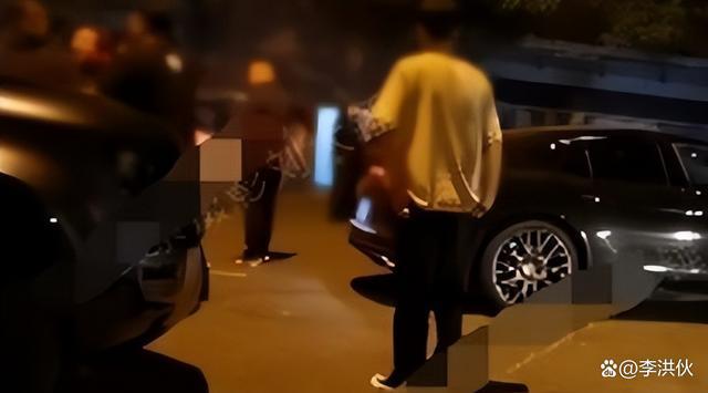 李溪芮张腾与代驾发生冲突全过程 网友：好一个男的锅女的背！