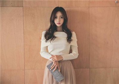 ​女人说我有男朋友怎么回，女生说我有男朋友了高情商回复