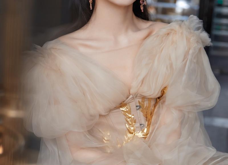 女人乳房过小真的性欲更强吗？