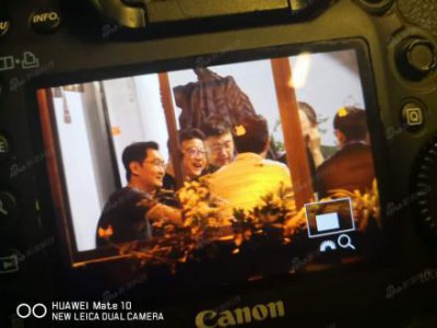 ​丁磊乌镇饭局CEO名单，马化腾坐丁磊旁边，雷军与余承东互敬酒