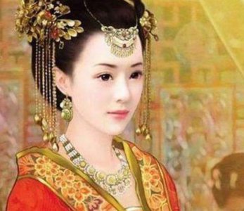 ​李元吉妻子貌美如花，玄武门之变后被李世民霸占，并生下一子