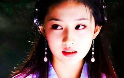 ​李秋水美若天仙，为何会被丁春秋勾引？只因丁春秋有一过人之处