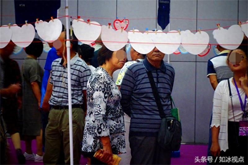 老年版《非诚勿扰》相亲节目《桃花朵朵开》，为何老年人热情高？