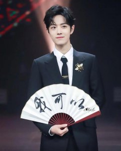 ​肖战黑历史被扒，本人至今未发声，看来这次真凉了？