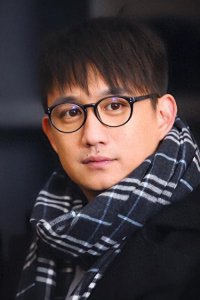 ​52岁黄磊又曝丑闻人设逐渐崩塌，终究迎来了凄惨的结局，晚节不保