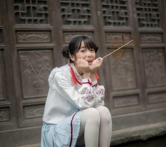 ​徐娇：周星驰亲手捧红，17岁身患肿瘤，为何没有林允红？
