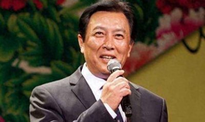 ​71岁的“老艺术家”唐国强，生活丰富多彩