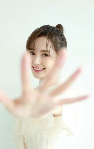 ​路晨，实力与颜值兼具的人气小花旦