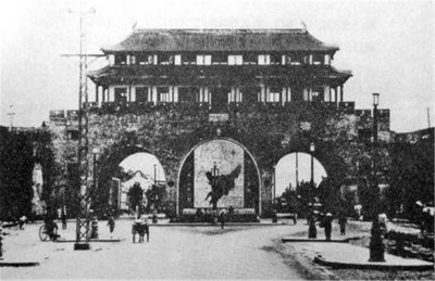 ​2005年，一女子买菜用100元美金，牵出东风导弹泄密大案