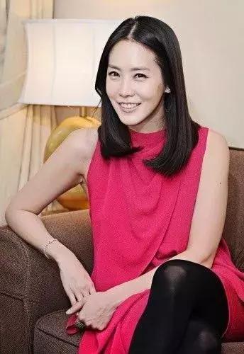 韩国整容女明星捏鼻子（又一女星整成猪鼻子）(35)