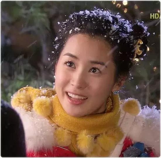 韩国整容女明星捏鼻子（又一女星整成猪鼻子）(18)