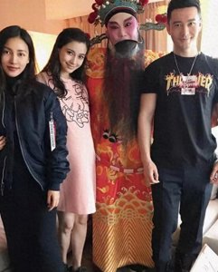 ​杨颖罕见的怀孕时期的照片，假如没有离婚也不至于此