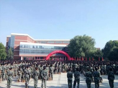 ​12张图解密大学军训，有一张图你肯定熟悉吧？
