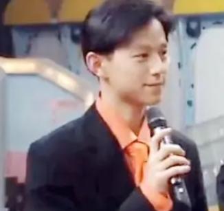 何炅为什么会被列入黑名单(从老好人到)(11)