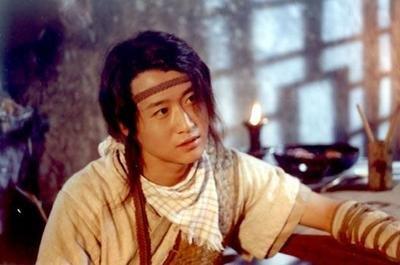铁血硬汉吴京长什么样(铁血男神吴京历经几段曲折情史)(7)