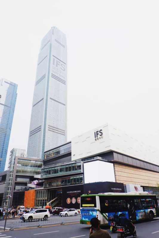 中国高楼排名前十(2025中国新时代100大建筑)