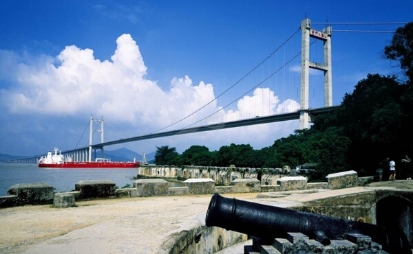 悬索桥和斜拉桥的区别（图文讲解二者的区别）