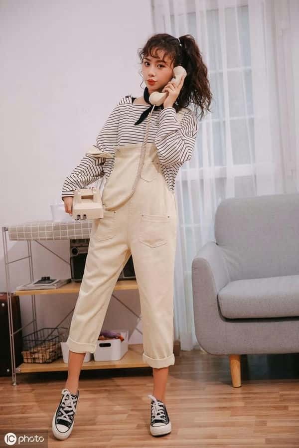 烟管裤和西装裤有什么区别(烟管裤是什么样子的)