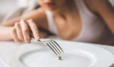 ​长期不吃碳水化合物减肥有什么危害(减肥不吃碳水化合物的危害)