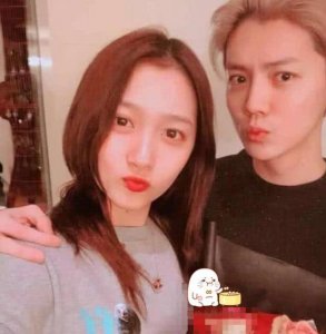 ​关晓彤男人装照曝光，看到照片惊呆鹿晗，网友：还撞脸张子枫？