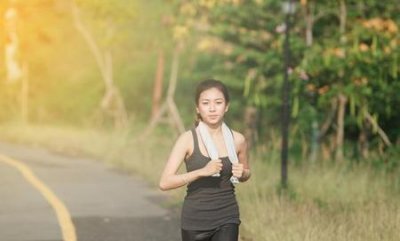 ​每天跑步十公里会怎样(每天跑步10公里坚持一个月)