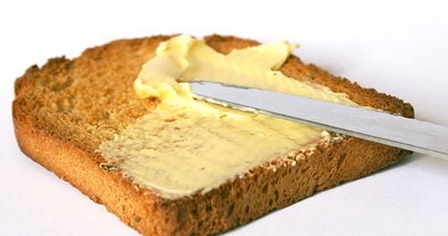 为什么做面包要用黄油而不是色拉油