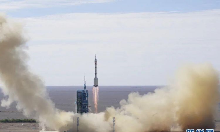 神舟12号在哪里发射的