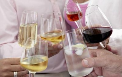 ​经常喝酒肝不好平时多吃蔬菜 酒后不宜要记牢