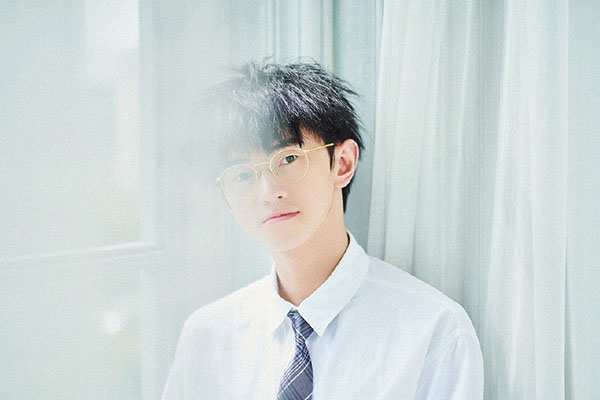 歌手大门E个人资料 大门e是日本人吗